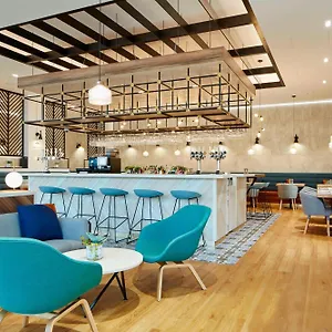 4* Hotel Courtyard By Marriott Airport